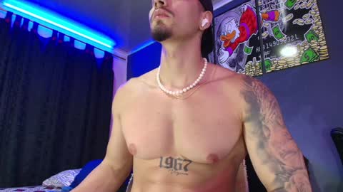 Snapshot of camiloalvarezzz3 chatting on February 2025 03:52:01 PM CAMILO online show from February 2025 03:52:01 PM