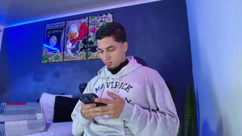 Snapshot of camiloalvarezzz3 chatting on February 2025 01:17:02 PM CAMILO online show from February 2025 01:17:02 PM