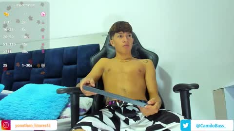 Snapshot of camilobass_ chatting on December 2024 01:12:01 AM Camilo Bass online show from December 2024 01:12:01 AM