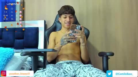 Snapshot of camilobass_ chatting on February 2025 01:11:01 AM Camilo Bass online show from February 2025 01:11:01 AM