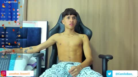 Snapshot of camilobass_ chatting on February 2025 01:11:02 AM Camilo Bass online show from February 2025 01:11:02 AM