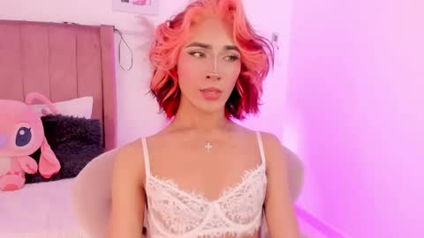 CamiloDoumit online show from October 2025 04:39:01 PM