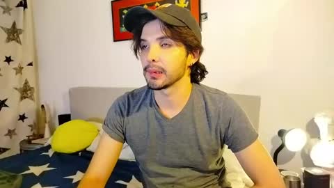 Snapshot of camilosaennz chatting on October 2025 02:34:01 AM camilo online show from October 2025 02:34:01 AM