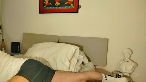 Snapshot of camilosaennz chatting on October 2025 07:09:02 AM camilo online show from October 2025 07:09:02 AM