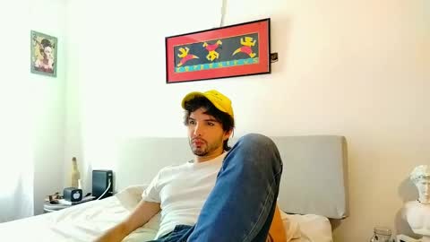 Snapshot of camilosaennz chatting on October 2025 07:03:01 PM camilo online show from October 2025 07:03:01 PM