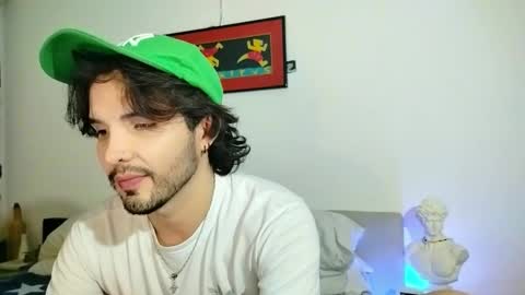 Snapshot of camilosaennz chatting on October 2025 03:54:02 AM camilo online show from October 2025 03:54:02 AM