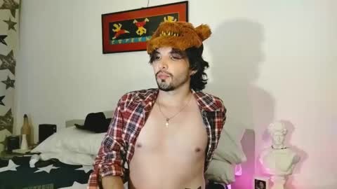 Snapshot of camilosaennz chatting on October 2025 11:16:02 PM camilo online show from October 2025 11:16:02 PM