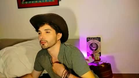 Snapshot of camilosaennz chatting on November 2025 03:04:01 AM camilo online show from November 2025 03:04:01 AM