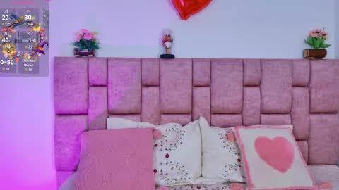 Snapshot of camiluxe chatting on October 2025 01:01:01 PM camiluxe online show from October 2025 01:01:01 PM