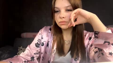 Vicky online show from September 2025 03:15:01 PM