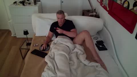 camunication online show from March 2025 09:13:02 AM