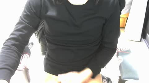 Snapshot of canboner33 chatting on February 2025 06:12:01 PM Jerry online show from February 2025 06:12:01 PM