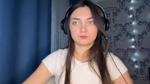 Snapshot of cancychill chatting on December 2025 01:20:01 PM Kate online show from December 2025 01:20:01 PM