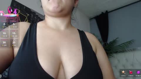 Candy  online show from September 2025 02:38:01 PM
