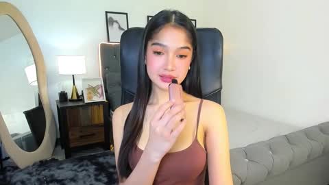 candiceferragamo online show from October 2025 03:20:01 PM