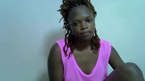 Snapshot of candiemaya chatting on October 2025 09:56:01 PM candiemaya online show from October 2025 09:56:01 PM