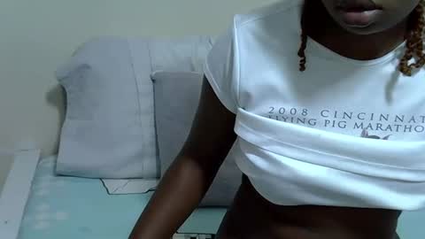 Snapshot of candiemaya chatting on October 2025 07:40:02 AM candiemaya online show from October 2025 07:40:02 AM