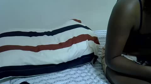 Snapshot of candiemaya chatting on October 2025 03:30:01 AM candiemaya online show from October 2025 03:30:01 AM