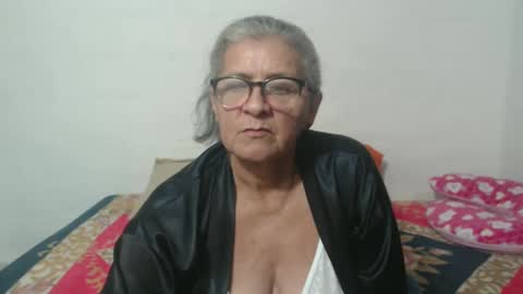 candy online show from December 2024 02:47:02 AM