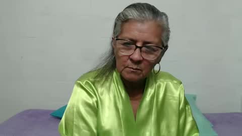 Snapshot of candy_mature_ chatting on October 2025 12:19:02 AM candy online show from October 2025 12:19:02 AM