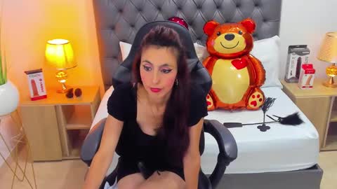 CANDY online show from February 2025 09:42:02 PM