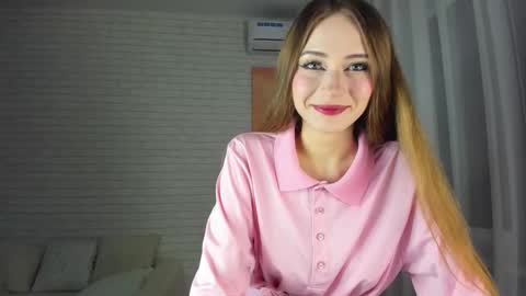 Violetta online show from September 2025 07:06:02 PM