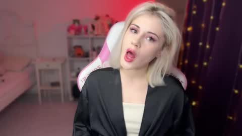 Snapshot of candyhannah chatting on November 2025 06:21:01 PM You can call me HH online show from November 2025 06:21:01 PM