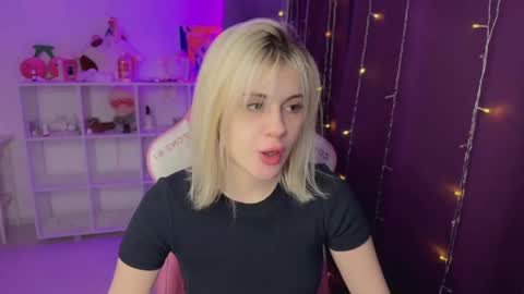 Snapshot of candyhannah chatting on December 2025 05:44:02 PM You can call me HH online show from December 2025 05:44:02 PM