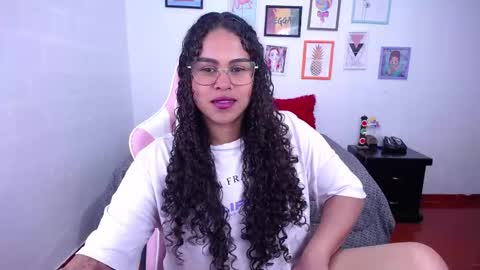 Karen online show from December 2025 10:48:02 PM