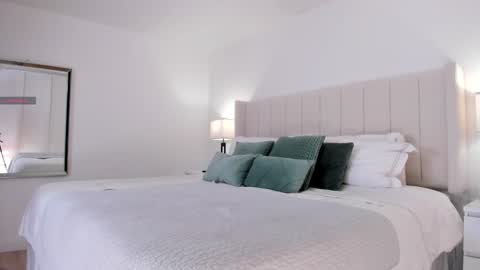 Gabriela K girl online show from November 2025 01:48:02 PM