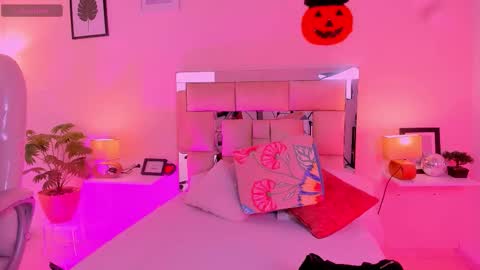 Snapshot of candyygirl_1 chatting on October 2025 07:11:01 PM Candy online show from October 2025 07:11:01 PM