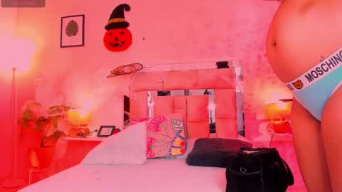 Snapshot of candyygirl_1 chatting on October 2025 07:04:02 PM Candy online show from October 2025 07:04:02 PM