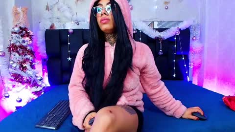 Aura  online show from January 2025 11:58:02 AM