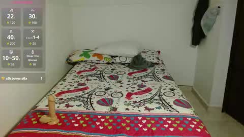 Snapshot of caneladeluxe chatting on October 2025 06:31:01 PM Violeta online show from October 2025 06:31:01 PM