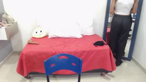 Canela online show from March 2025 07:59:02 PM