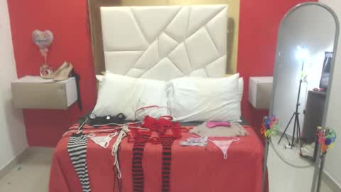 Canela online show from November 2025 05:02:01 PM