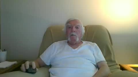 Snapshot of capecod21 chatting on February 2025 02:10:02 PM capecod21 online show from February 2025 02:10:02 PM