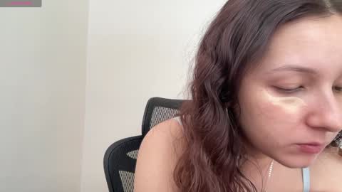 Emma online show from February 2025 10:08:02 AM