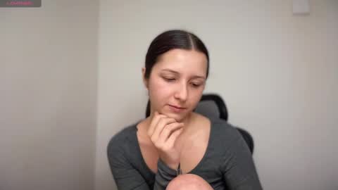 Emma online show from February 2025 03:32:02 PM