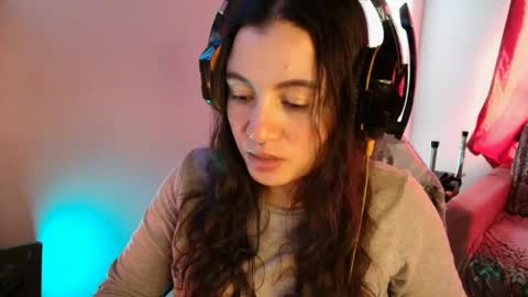 cara890713 online show from February 2025 12:49:02 PM