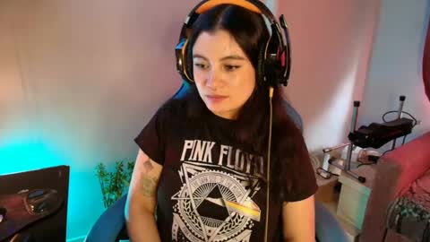 cara890713 online show from February 2025 04:16:02 PM