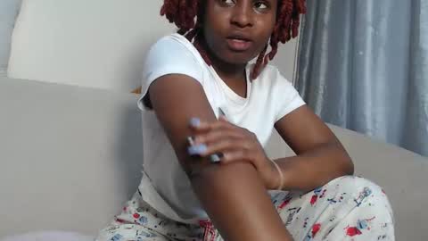 Snapshot of caramel_chocolate01 chatting on November 2025 08:03:02 AM caramel online show from November 2025 08:03:02 AM