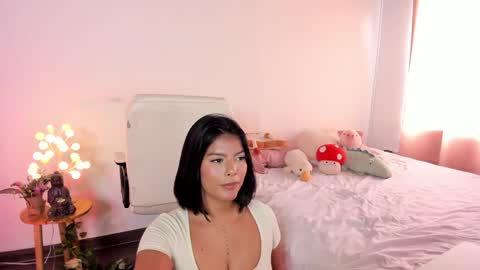 Snapshot of caramelo_xox chatting on January 2025 01:59:02 PM online show from January 2025 01:59:02 PM