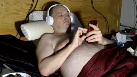 Snapshot of caressonnous chatting on October 2025 04:08:02 PM louis online show from October 2025 04:08:02 PM