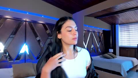 Carina online show from January 2025 05:35:01 PM