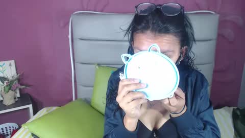 Carina Santana online show from September 2025 12:10:02 PM