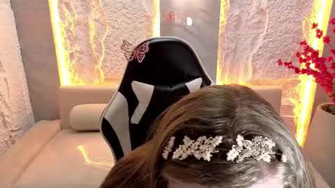 Snapshot of carla_tp chatting on October 2025 01:23:02 PM Carla online show from October 2025 01:23:02 PM