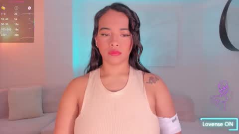 Carla online show from November 2025 12:27:02 PM