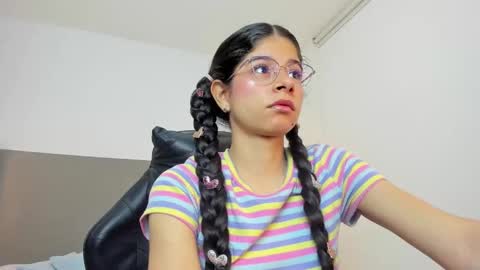 C A R L I N A online show from September 2025 12:19:01 PM