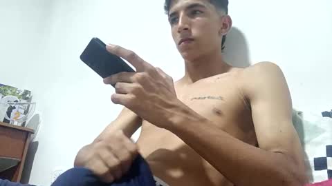 carlos682090 online show from October 2025 04:24:02 AM